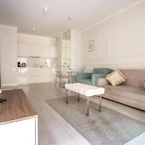  Apartment Mennica - Golden